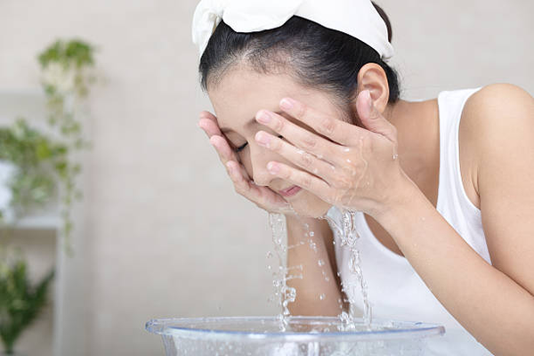 Is The Korean Double Cleanse Method Effective?