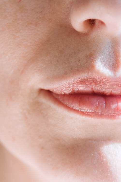 Why Lips Dry and How To Heal Them