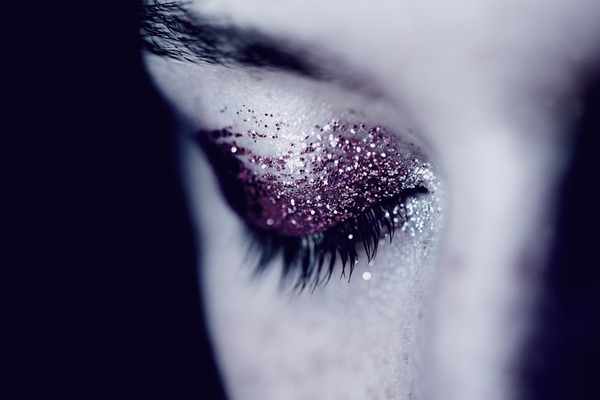 The Best Way To Apply Glitter Eyeshadow