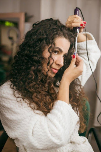 The Worst Social Media Advice That Is Damaging Your Hair