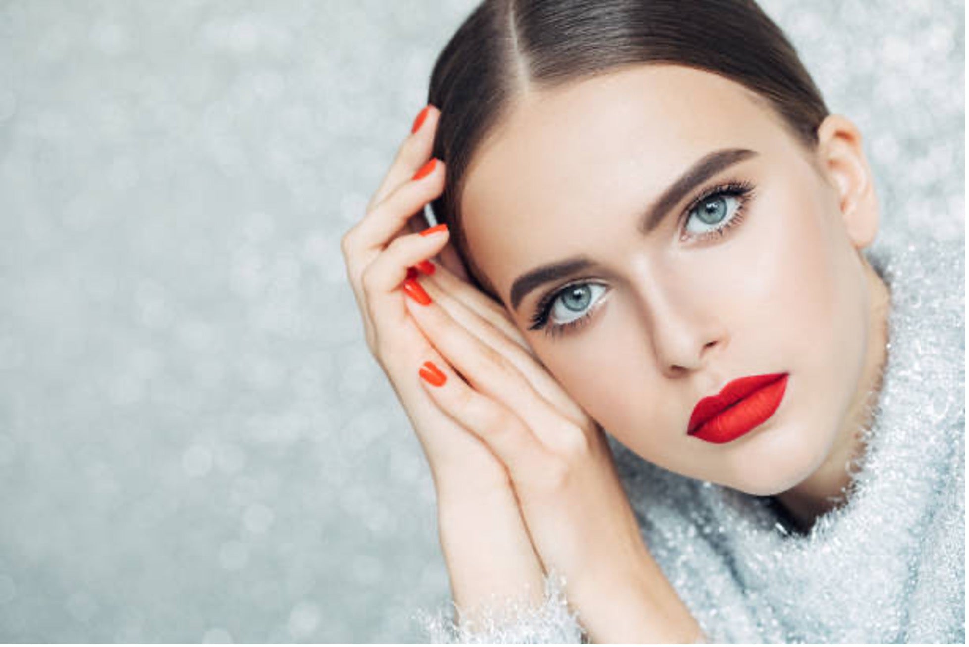 The Winter 2024 Makeup Trends: Bold, Beautiful, and Bright – Keoji